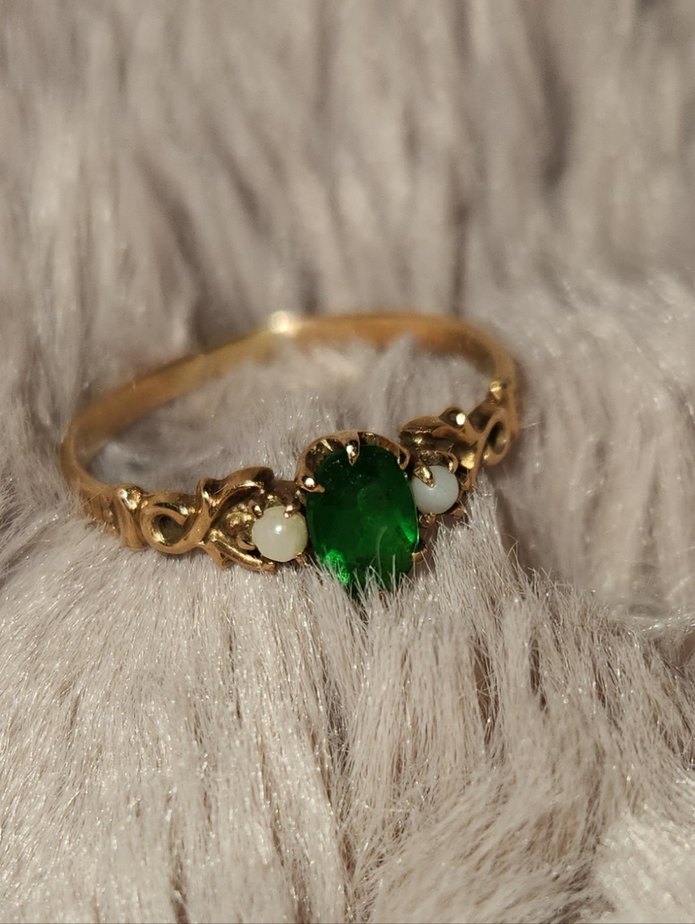 14K Gold Victorian Emerald Pearl Ring